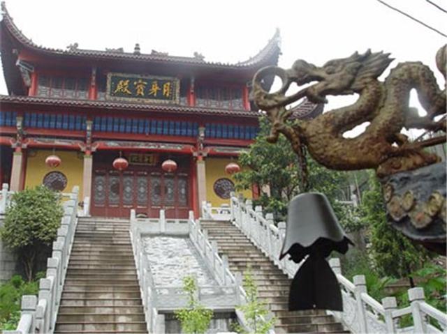 苏曼殊：民国“一代奇僧”，数次出家还俗，多段情史，35岁离世