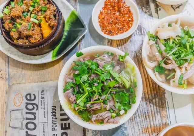 跷脚牛肉：乐山人的市井和江湖