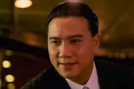 万梓良和周星驰之间发生了什么，从情似兄弟到闹翻脸，是谁的错？图片