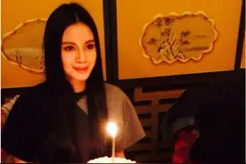 何超盈曾对林建岳之女“宣示主权”，梁安琪火速将何超盈送往国外图片