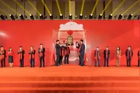半个月内3家企业上市！张家港，牛！图片