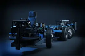 国产卡车比进口车转向反应慢、方向盘虚位大，真是车的问题吗？图片