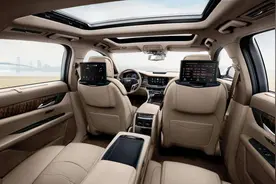 汽车内饰太脏难清洗？快来学几个小妙招，教你在家做清洁图片