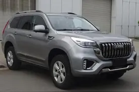 新款哈弗H9酷似普拉多 换装直瀑式前脸图片