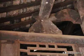 最奇葩的贫困户，全家住着8亿金丝楠木，儿子至今穷到没钱结婚图片