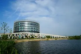 武汉郊区双非一本求学，如同流放到农村，大学变成监狱图片
