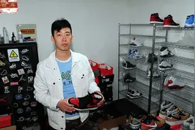 “我买了一双200元耐克鞋”，失去助学金，贫困生不配有好生活？图片