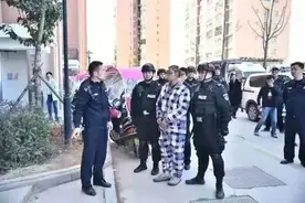 【普法】公安提醒：用手机拍警察执法，后果可能很严重图片