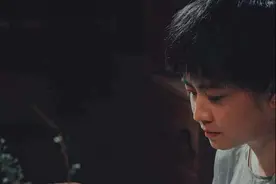 岳云鹏罕晒妻子近照，手戴玉镯脸庞圆润显富态，甜蜜表白想她图片