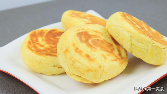 鸡蛋面饼的做法（2个鸡蛋1碗面）