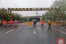 「记者在一线」郑东新区隧道涵洞全封闭图片