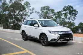 三菱欧蓝德 油耗有多高 车主说了算图片