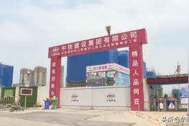 陕西乡亲大药房 渭南市第二医院开展“关爱工友 防暑降温”公益行动图片