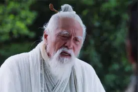 张三丰武功已入化境，为何没救下张翠山？你看殷素素做了什么傻事图片