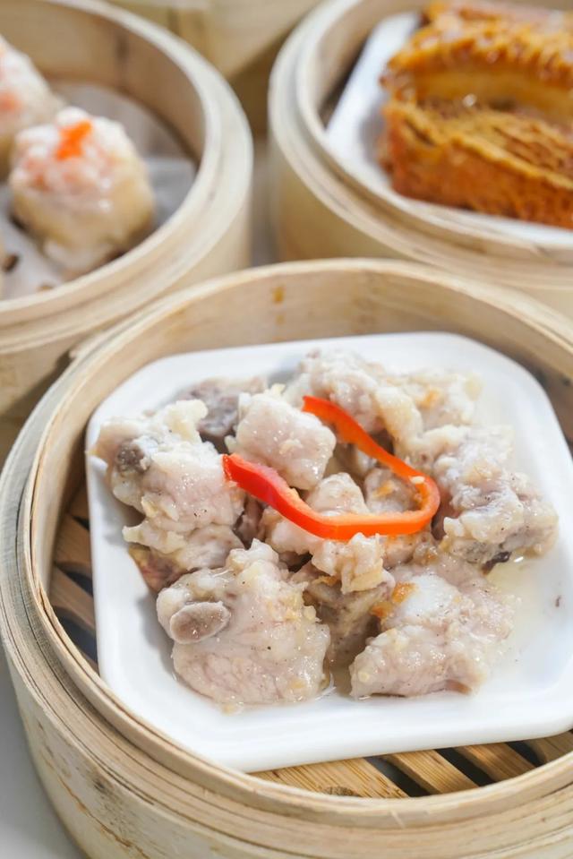 花胶与牛展能同炖吗 2026年花胶可以和牛骨一起煲汤吗