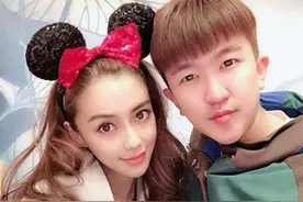 张大大的迷之朋友圈！与baby同游，和杨幂成闺蜜图片