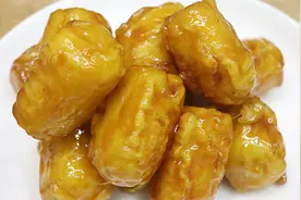 手把手教你拔丝香蕉，调糊很关键，记住2个技巧，外酥内软很好吃图片