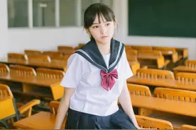 我在东京没见过穿裤子的女学生！日本校服取消性别差异，可能吗？图片