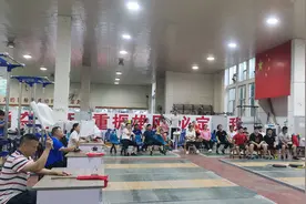 全力备战！广西举重队组织举办全运会热身赛图片