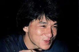 功夫巨星成龙的人生往事图片