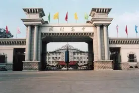 河南开封市这4所高中，有的是省高考状元最多，有的是一本率高图片