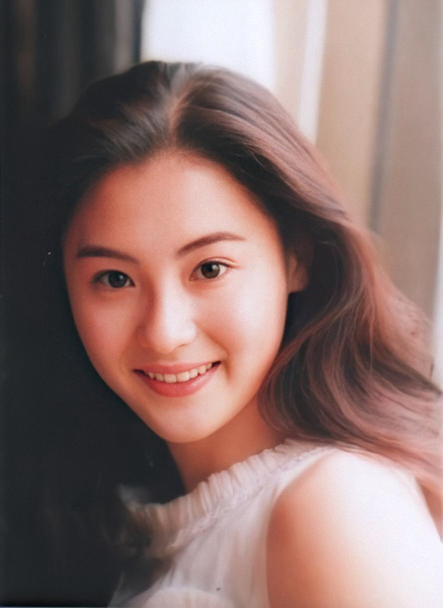 "星女郎"张柏芝,与三位贵人的艳丽情史