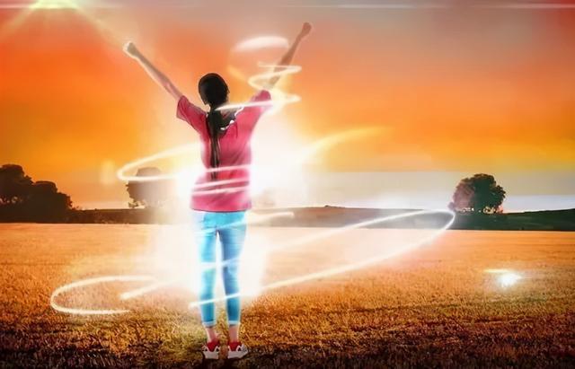 通过断食，瘦下来后，发现我竟然长高了3厘米