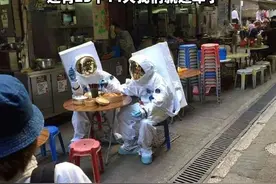 [搞笑段子] 第一次看到这么嫌弃顾客的老板，这生意是不是不做了图片