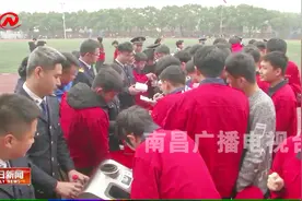 南昌地铁安检禁止和限带品实物展进校园，以后乘车可要留心了视频封面