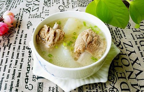 猴头菇花胶红枣排骨汤的做法大全 2026年猴头菇煲花胶简单做法 猴头菇花胶红枣排骨汤的做法大全 2026年猴头菇煲花胶简单做法