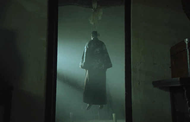 上线1天就破纪录，这片凭什么能被捧为：2021年第一国产惊悚片？