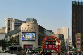 郑州批发商遇上双11：曾经一款服装能卖好几年，如今直言赔不起图片