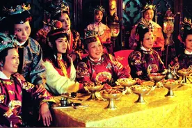 “宝玉”清明忆《红楼梦》，晒旧照怀念故人，8人去世经典难超越图片