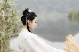 故事：她是出身小户的秀女，借着侍奉得宠的贵妃，一步步做上皇后图片