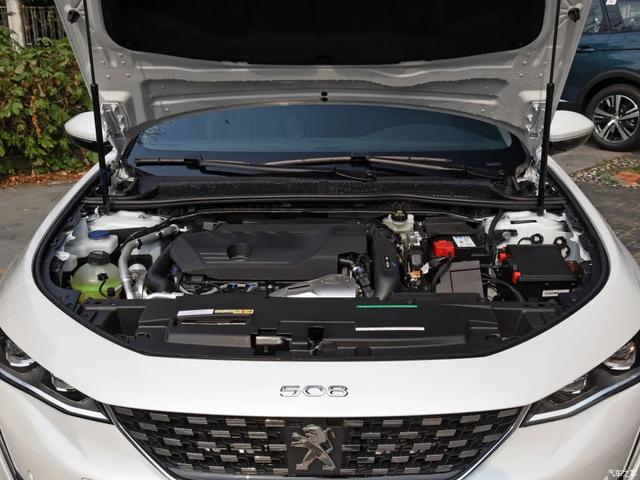 不到20万买标致508！211马力、轴距超过2米8，獠牙灯真帅