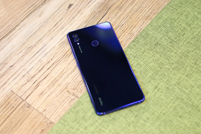 再不买就没了：荣耀Note10降到1489元，步小米Max3后尘即将退市