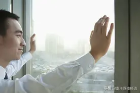 人过六十，才真正清醒：一个人最大的福气，是有一个好妻子图片