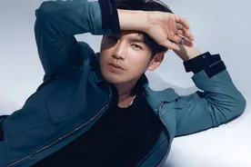 钟汉良访谈：兢兢业业工作，积极投身公益，小太阳光芒如初图片