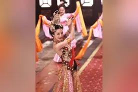 还记得那个“古装NO1美人”吗？曾经被狗咬得毁容，如今怎么样了图片