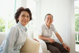 55岁大妈：想找个男人搭伙结婚，只要满足这3个条件就可以图片