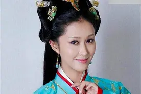 芈月传：怪不得南后郑袖几次搭救芈月，你看她与莒姬是什么关系？图片