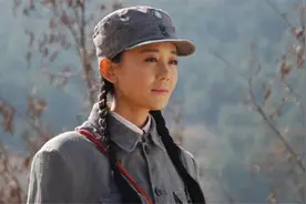女八路跳崖获救，几十年后偶然发现，救命恩人原来是亲家的战友图片