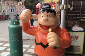 把寺庙办成了游乐园，也只有泰国了。你喜欢哪一个？图片