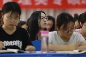 考研应该如何联系导师？联系导师有用吗？图片