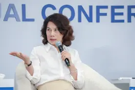 「战斗一姐」董明珠图片