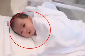 “神仙颜值女宝宝”火了，被网友期待长大，护士：我也头一回见图片