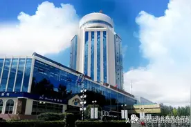 汽车厂开了25年的花园酒店啤酒坊，德式自助70元一位图片