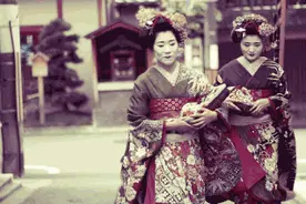 以走路内八为美，日本女孩的奇怪审美你知道是什么原因吗图片