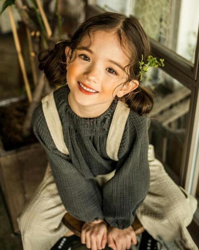 杨幂的女儿照片高清,杨幂5岁女儿"小糯米"颜值曝光,和妈妈一模一样