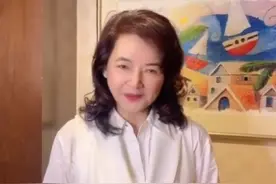 63岁胡慧中没啥变化，开通了微博还挺时髦，不愧是孙俪的姨奶奶图片